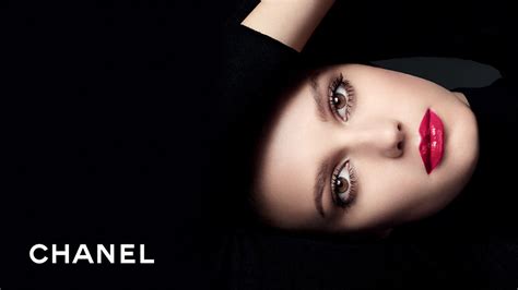 CHANEL Official Website: Fashion, Fragrance, Makeup, .